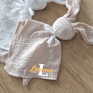 doudou en peluche pour bébé